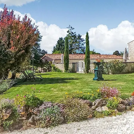 2 Bedroom Gorgeous In * Beurlay